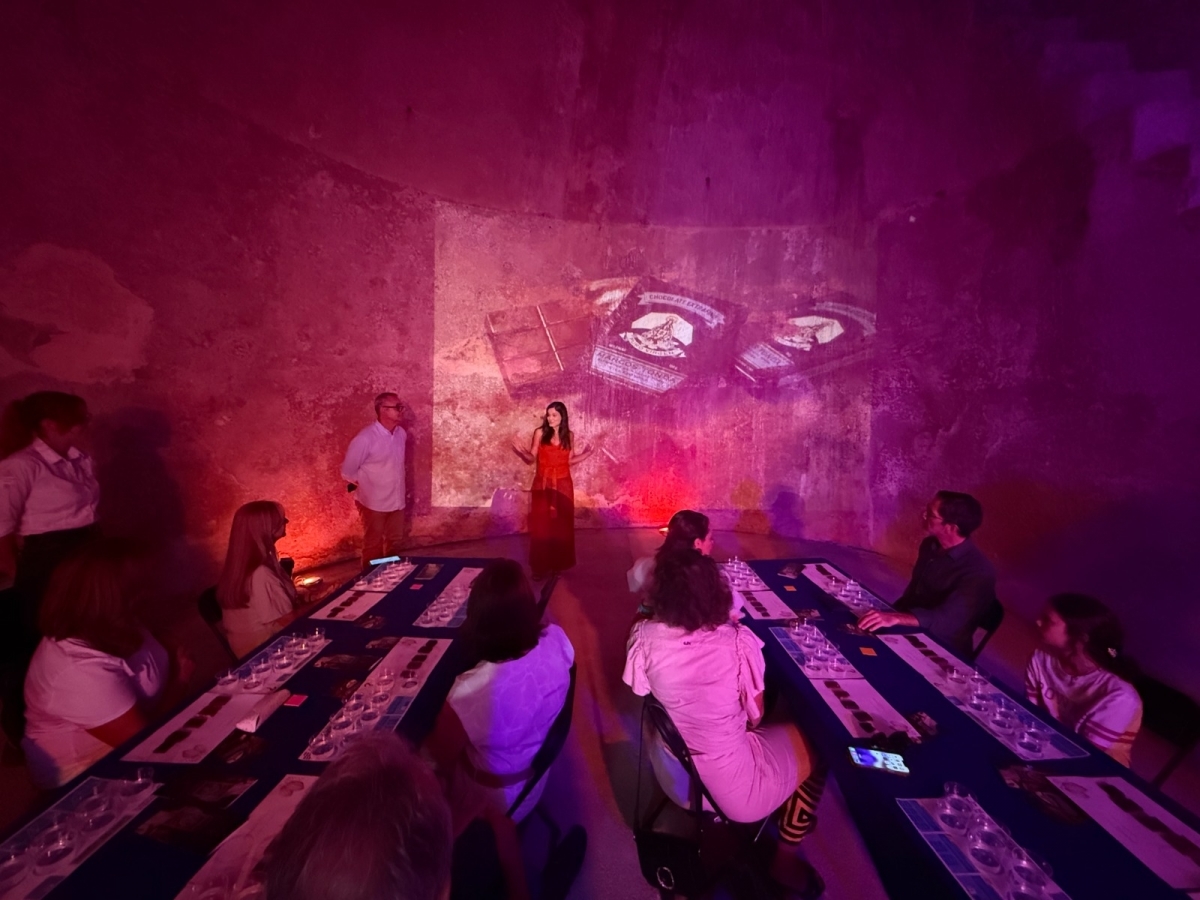 «Agua para chocolate» arrasa en Pozos de Garrigós: éxito de una experiencia sensorial inédita en Alicante